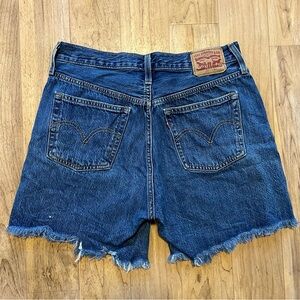 Levi’s 501 denim jeans cutoff shorts frayed summer classic sz 29
